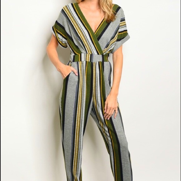❗️Last 1❗️OLIVE & GREY STRIPED JUMPSUIT! - Picture 3 of 4